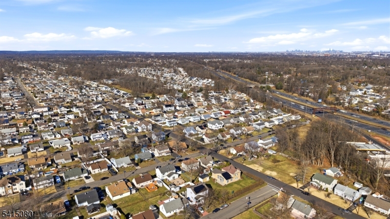 Lincoln Mannor - Residential