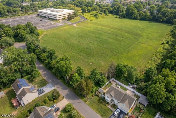 WOODSIDE LN, BRIDGEWATER, NJ 08807 - Image bedc1f6901d2a9b603388db0f2ff27cb/1639945137