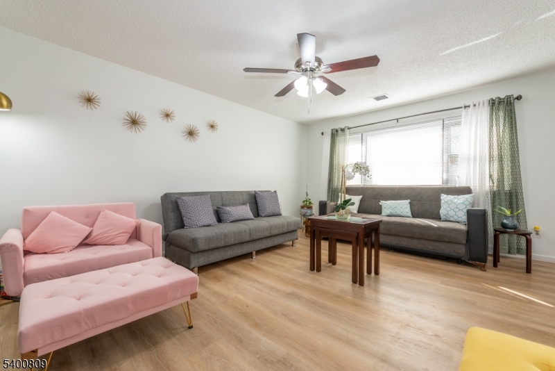 Briarcrest Estate - Residential Lease