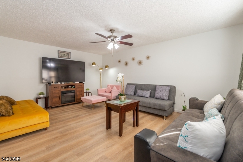 Briarcrest Estate - Residential Lease