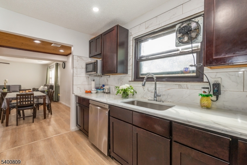 Briarcrest Estate - Residential Lease