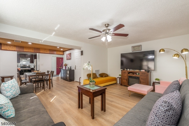 Briarcrest Estate - Residential Lease