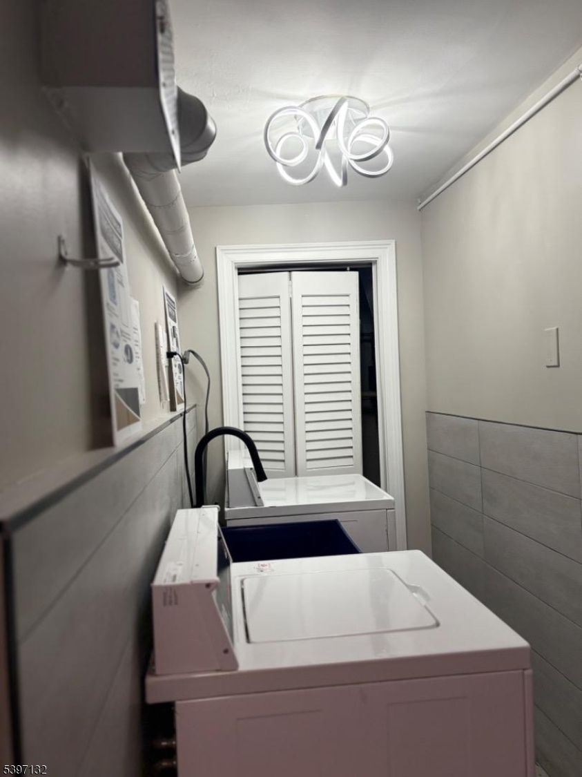 Elmora - Residential