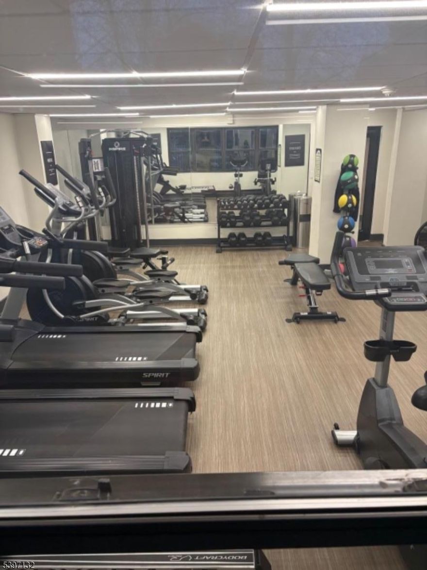 BEAUTIFUL SPACIOUS THREE BEDROOM, 2 FULL BATH CONDO!!! AMENITIES INCLUDE IN GROUND OUTDOOR POOL FOR SUMMER ENJOYMENT!!!NY BUS STOPS AT DOOR!NY TRAIN STEPS AWAY!!!   CALLING ALL COMMUTERS..COME FALL IN  LOVE WITH THIS ELEGANT CONDO !!!  GOURMET KITCHEN FEATURES ALL STAINLESS STEEL APPLIANCES! MICRO, DISHWASHER, REFRIGERATOR, FREEZER, STOVE... ENOY EATING AROUND YOUR GRANITE ISLAND WITH MANY DRAWERS .GREAT FOR ENTERTAINING 2 KING SIZED BEDROOMS AND ONE FULL SIZE BEDROOM  ALL BATHS HAVE STUNNING SINKS AND ITALIAN TILE...FORGET YOUR SHOVEL..YOU DONT HAVE TO CLEAN ANY SNOW!!!!!!