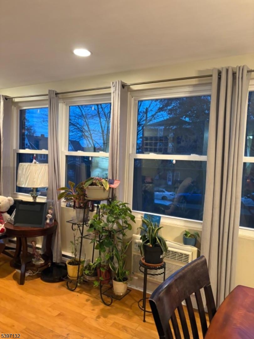 Elmora - Residential