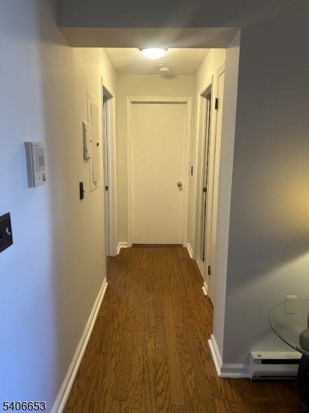 Crestwood complex - Residential