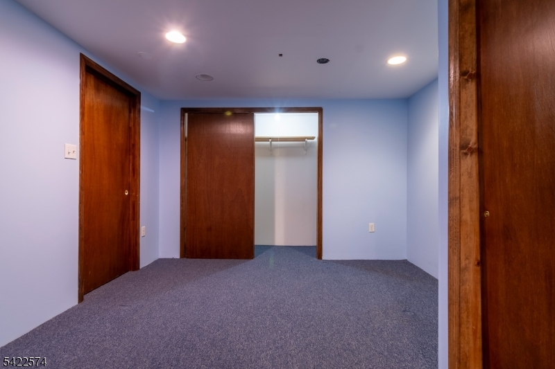 Williamsburg Square - Residential