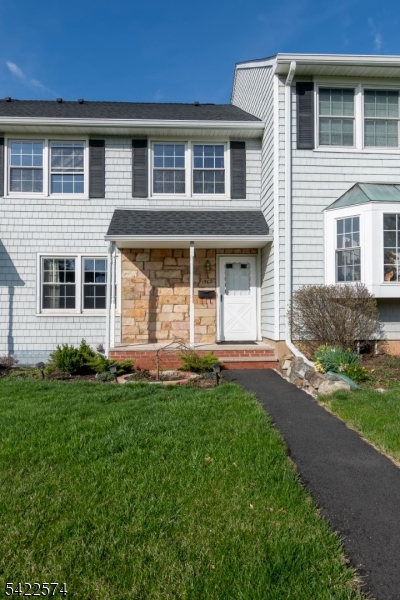 Williamsburg Square - Residential