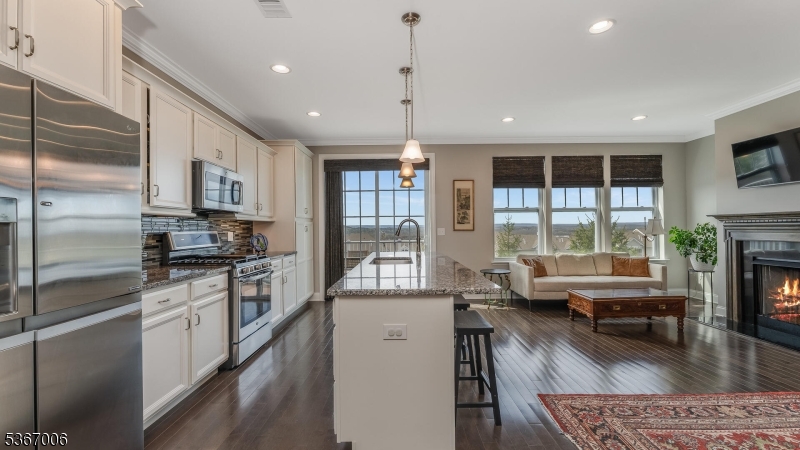 Allamuchy Twp., New Jersey 07840, United States, 3 Bedrooms Bedrooms, ,3 BathroomsBathrooms,Residential,Active,158315