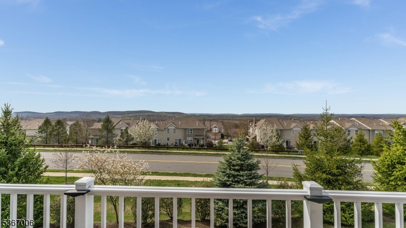 Allamuchy Twp., New Jersey 07840, United States, 3 Bedrooms Bedrooms, ,3 BathroomsBathrooms,Residential,Active,158315