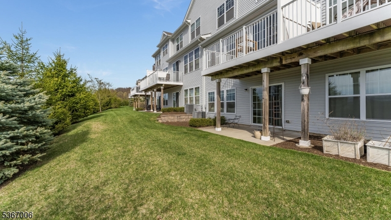 Allamuchy Twp., New Jersey 07840, United States, 3 Bedrooms Bedrooms, ,3 BathroomsBathrooms,Residential,Active,158315