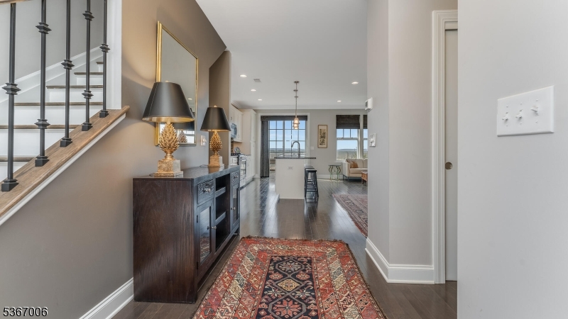 Allamuchy Twp., New Jersey 07840, United States, 3 Bedrooms Bedrooms, ,3 BathroomsBathrooms,Residential,Active,158315