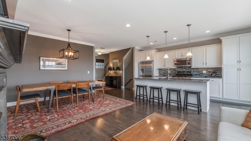 Allamuchy Twp., New Jersey 07840, United States, 3 Bedrooms Bedrooms, ,3 BathroomsBathrooms,Residential,Active,158315