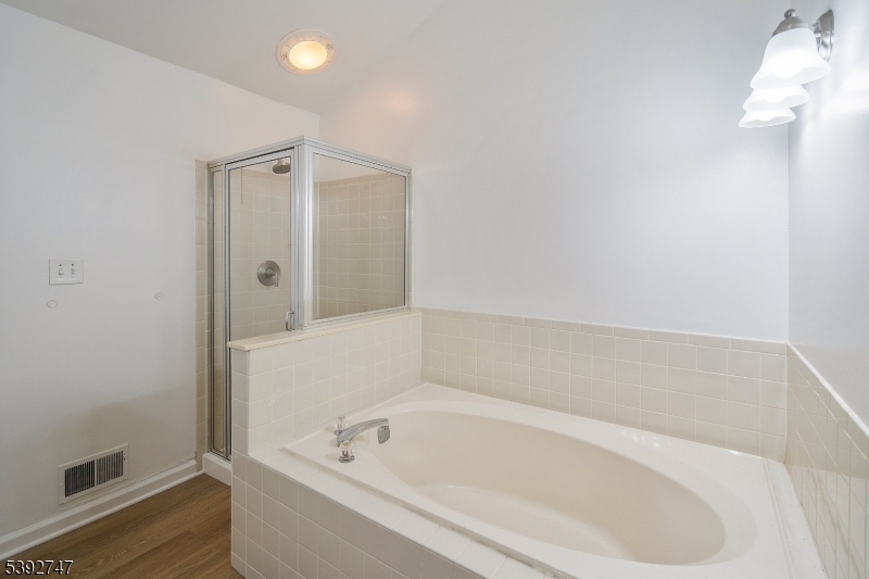 Glenbrooke - Residential Lease