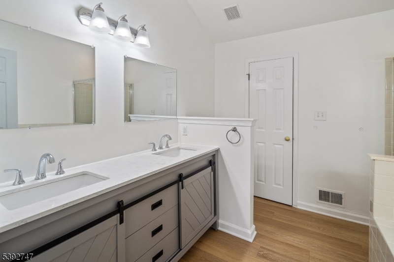 Glenbrooke - Residential Lease