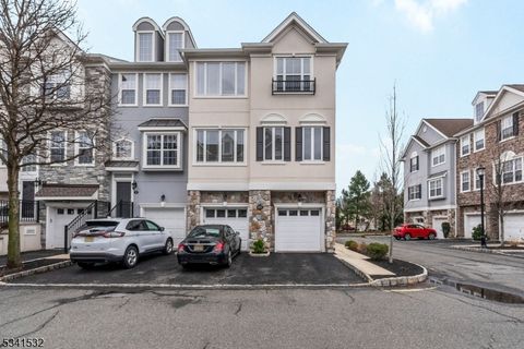 1 Carrington Pl, Clifton City, NJ 07013 - #: 3951995
