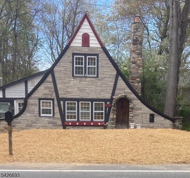 LAKE MOHAWK - Residential