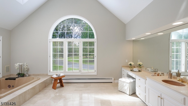 New Vernon - Residential