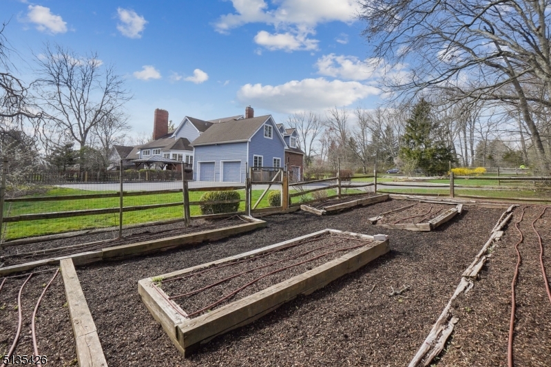 New Vernon - Residential