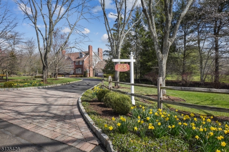 New Vernon - Residential