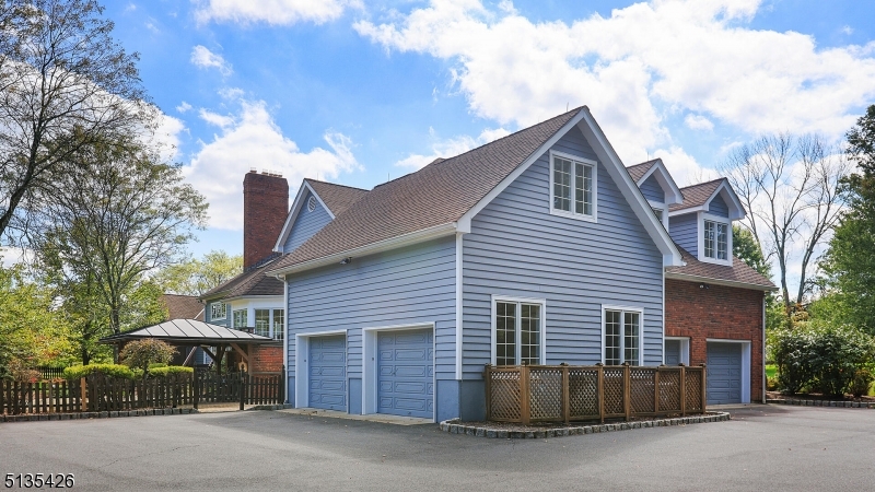 New Vernon - Residential