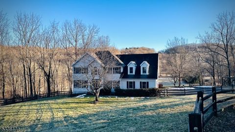 MLS: 3944281