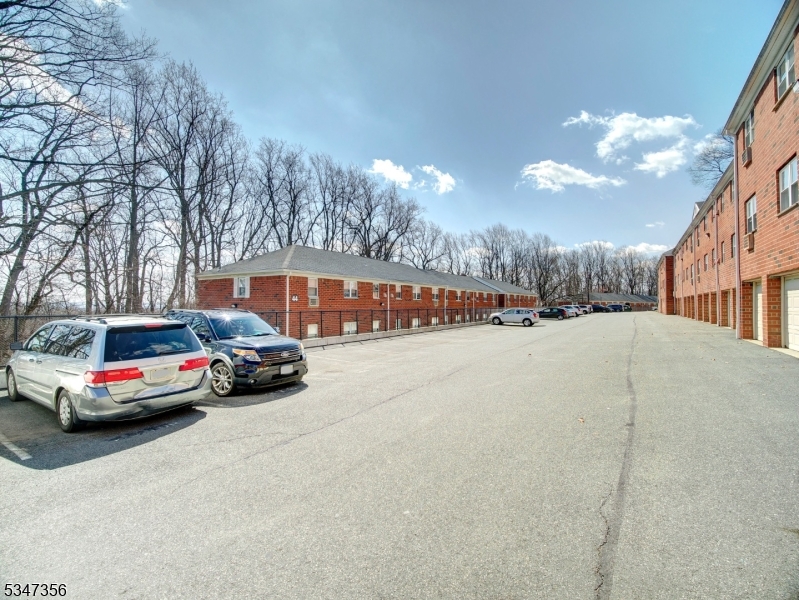 Mountain Club - Residential Lease