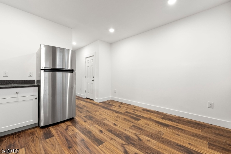 Walnut Street - Residential Lease