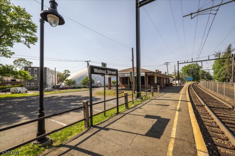 Walnut Street - Residential Lease