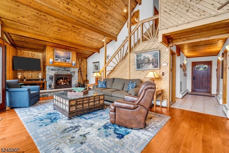 GREEN POND - Residential