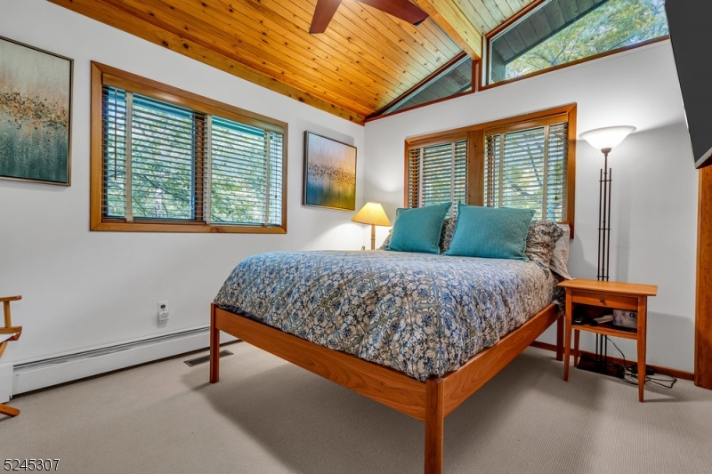 GREEN POND - Residential