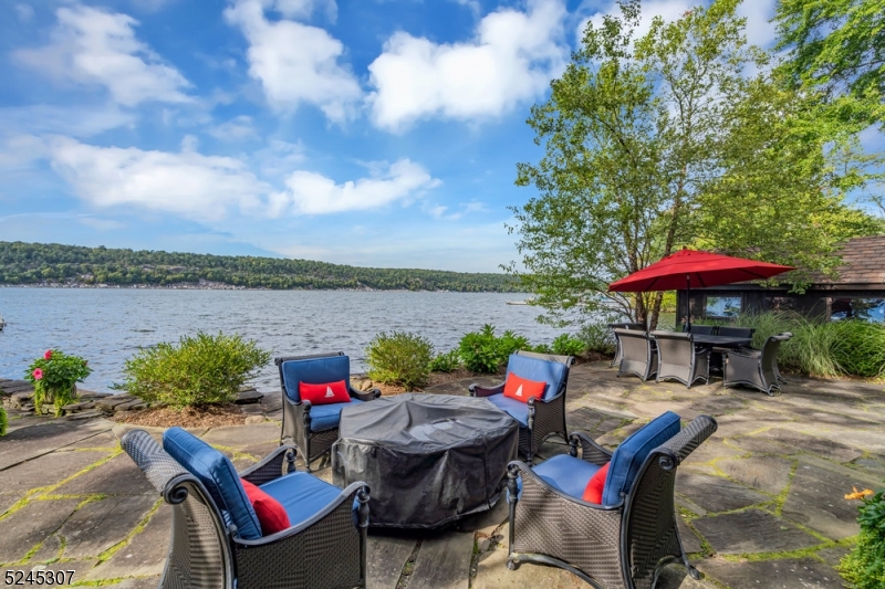 GREEN POND - Residential