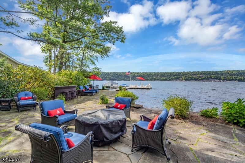 GREEN POND - Residential