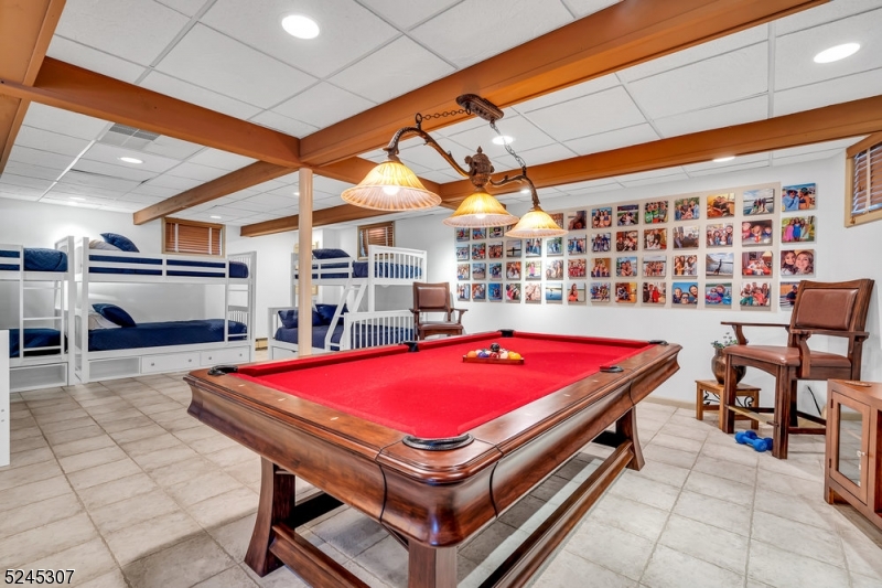 GREEN POND - Residential