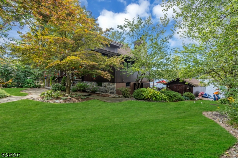 GREEN POND - Residential