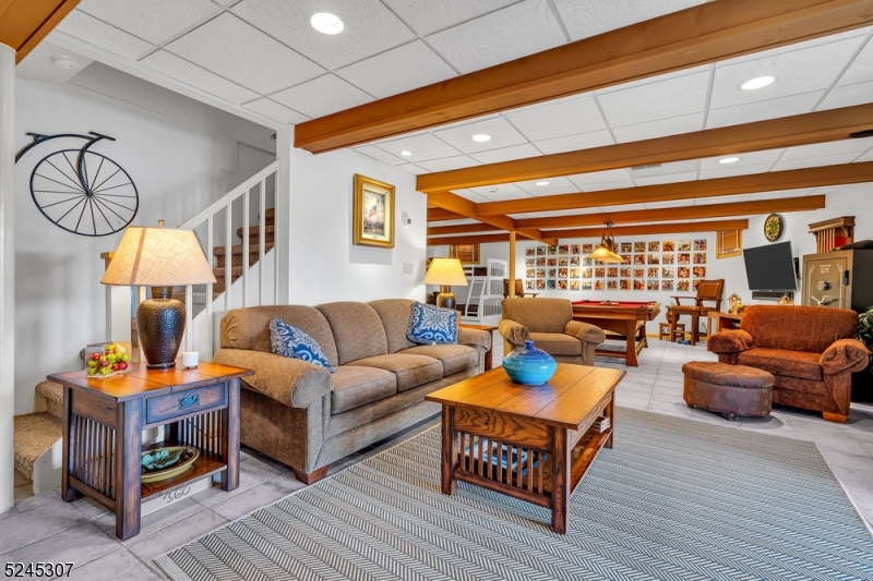 GREEN POND - Residential