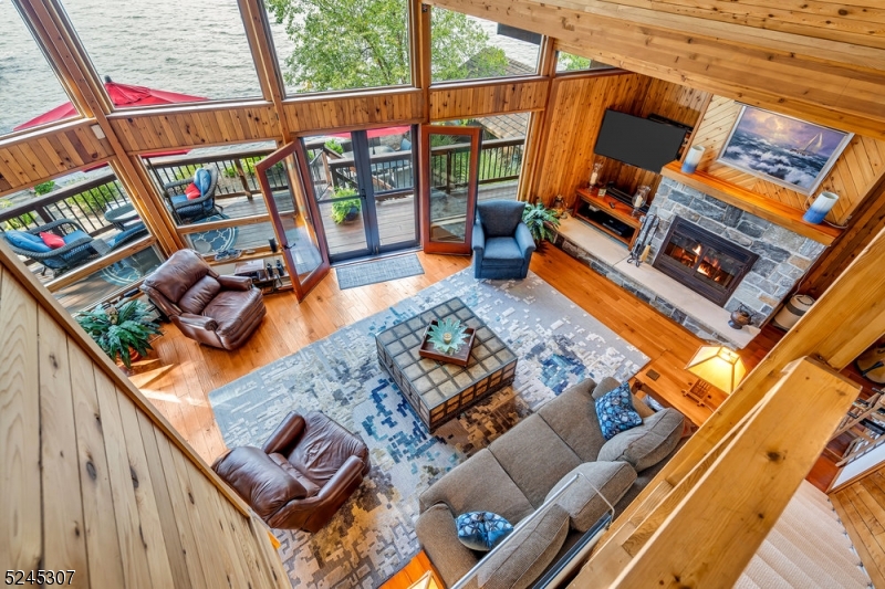 GREEN POND - Residential