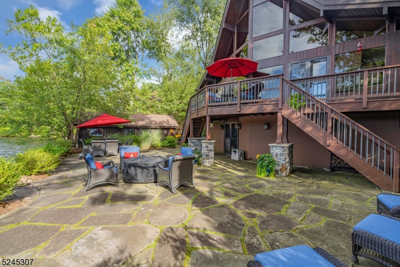 GREEN POND - Residential