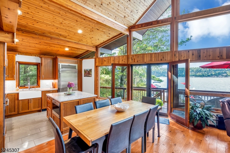 GREEN POND - Residential