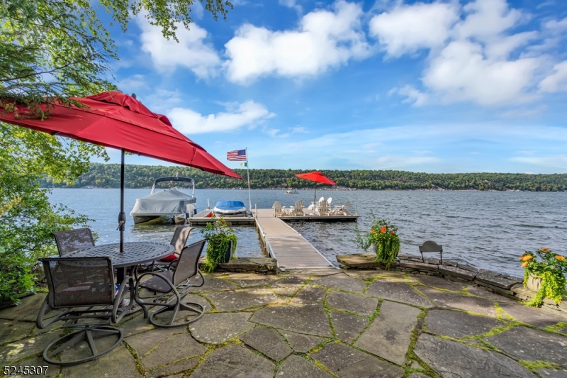 GREEN POND - Residential