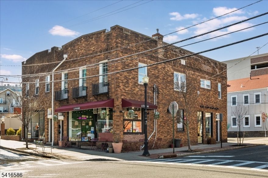 Amazing location right in the downtown district of Montclair. Beautiful bright and sunny 2nd floor apartment . @ bedrooms , nice living room ,Kitchen with island. central air wash and dryer in the unit. close to shops, restaurants and NYC transportation.