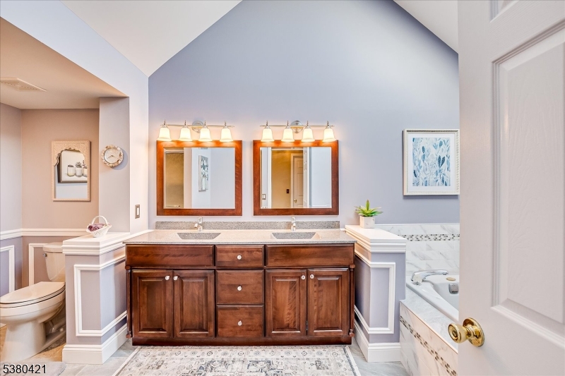 Majestic Knolls - Residential