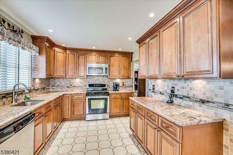 Majestic Knolls - Residential