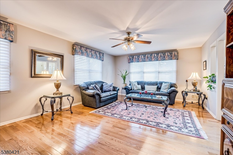 Majestic Knolls - Residential