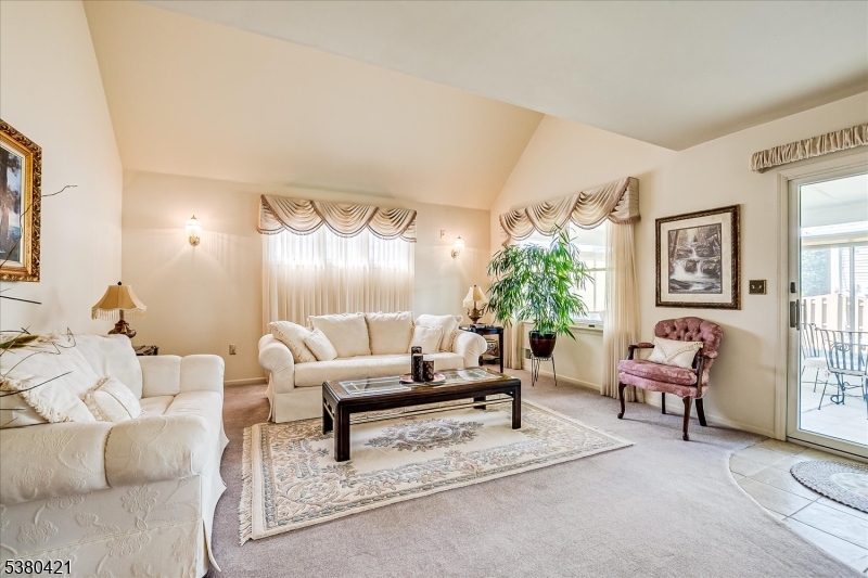 Majestic Knolls - Residential