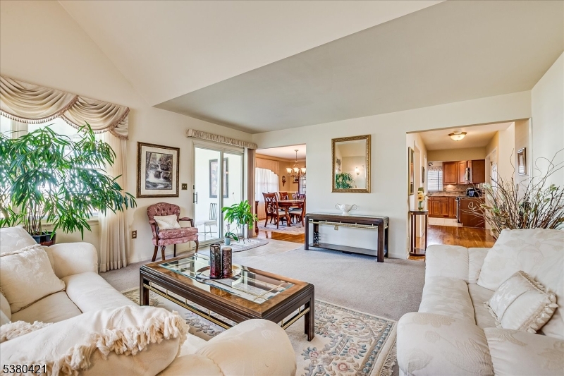 Majestic Knolls - Residential