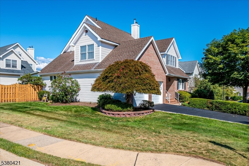 Majestic Knolls - Residential