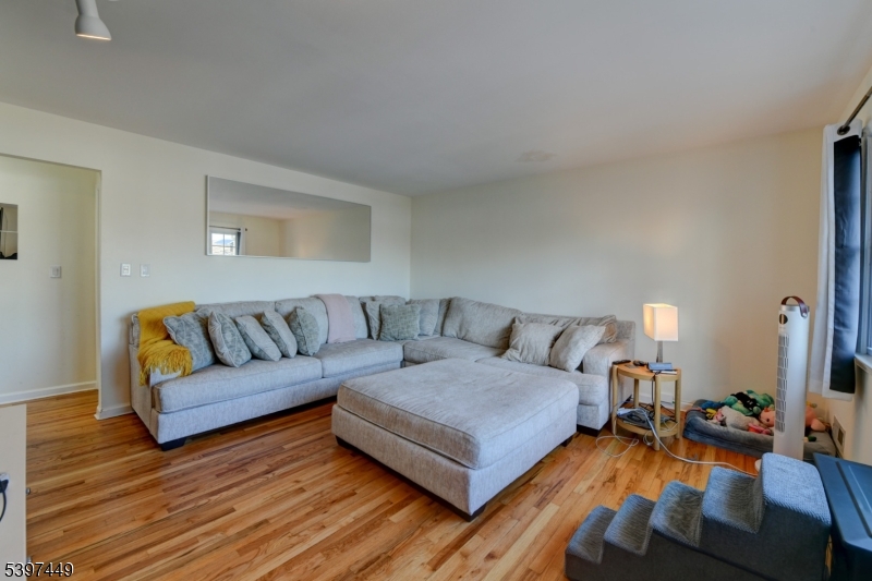 North Elizabeth - Residential Income