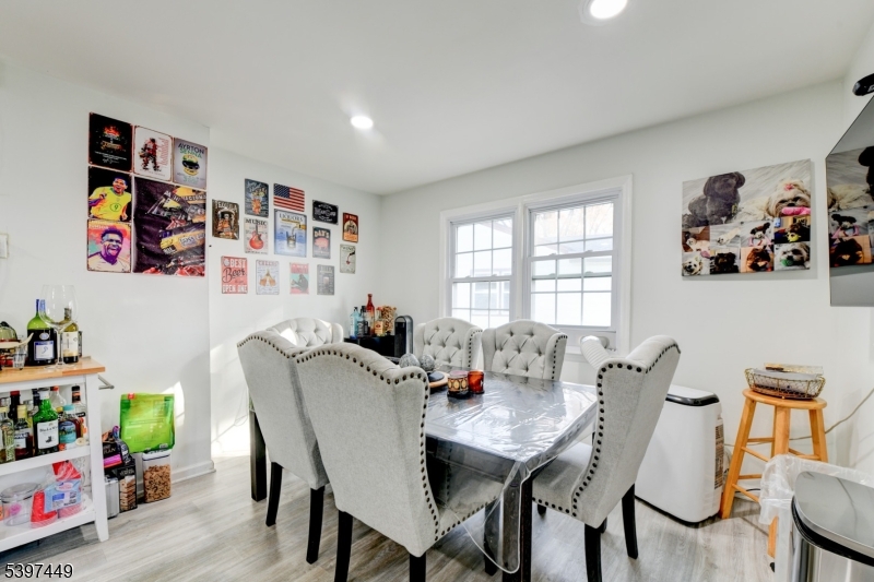 North Elizabeth - Residential Income