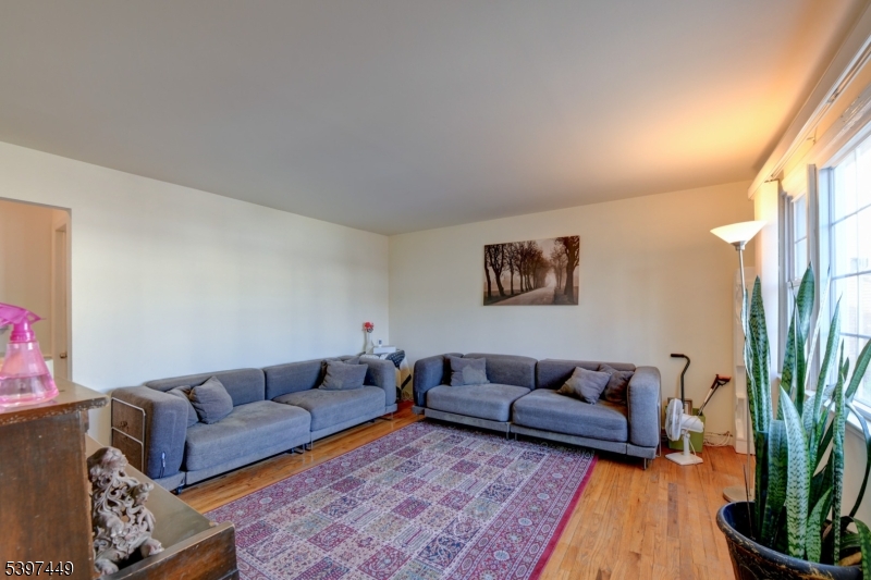 North Elizabeth - Residential Income